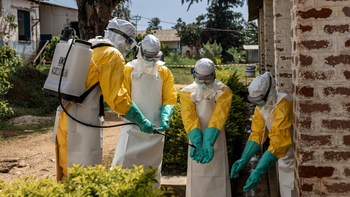 Amid Ebola, Hantavirus Outbreaks, Democrats Decry Trump’s Health Cuts